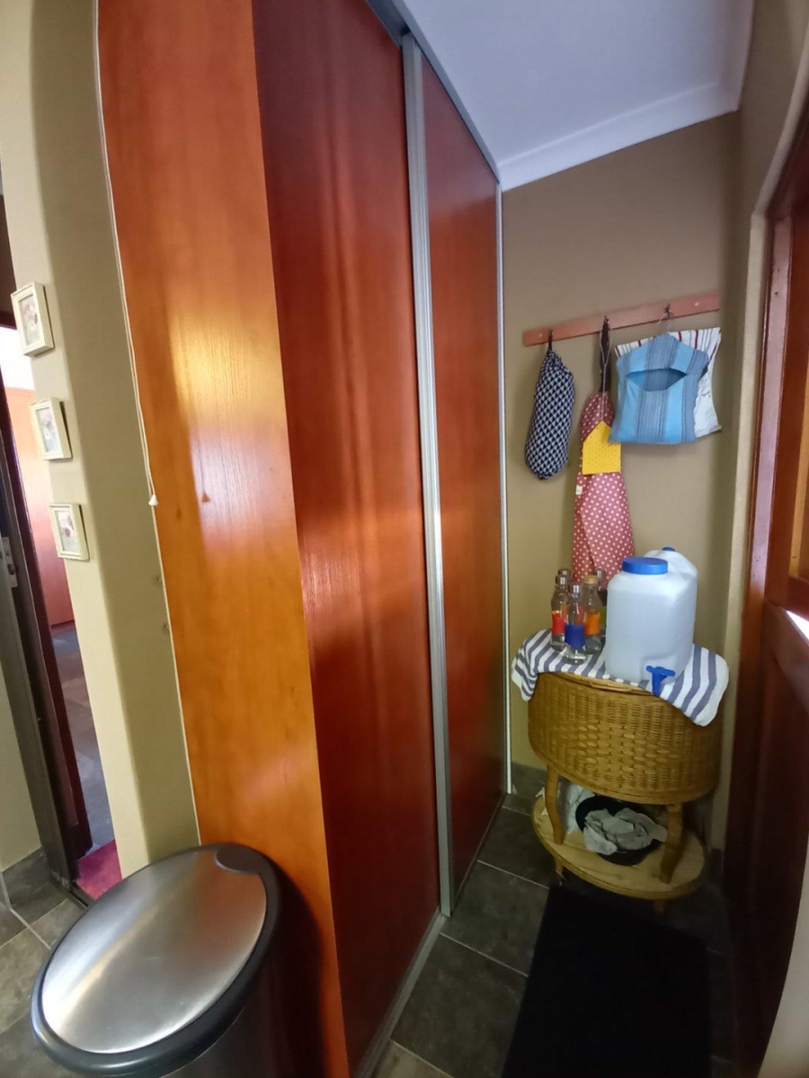 2 Bedroom Property for Sale in Humansdorp Eastern Cape